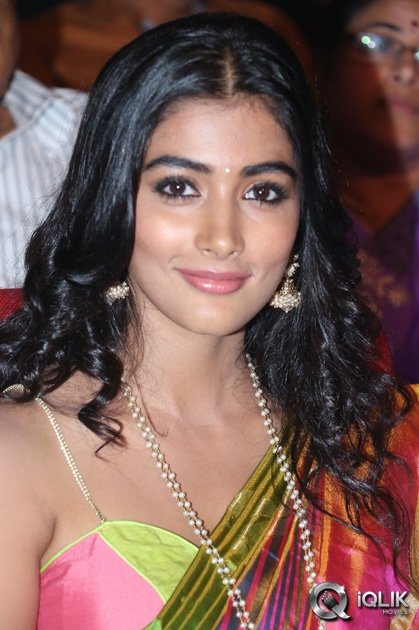 Pooja-Hegde-at-Oka-Laila-Kosam-Audio-Launch